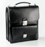 B&A Elől zsebes bőr oldaltáska